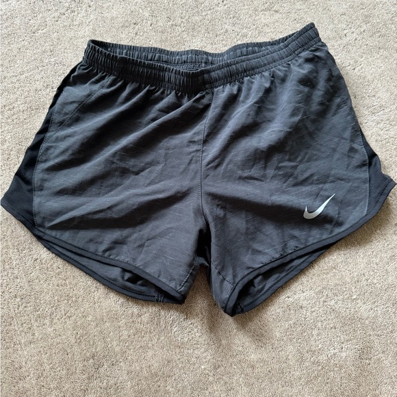 Nike dri-fit shorts-women xs - Picture 1 of 5